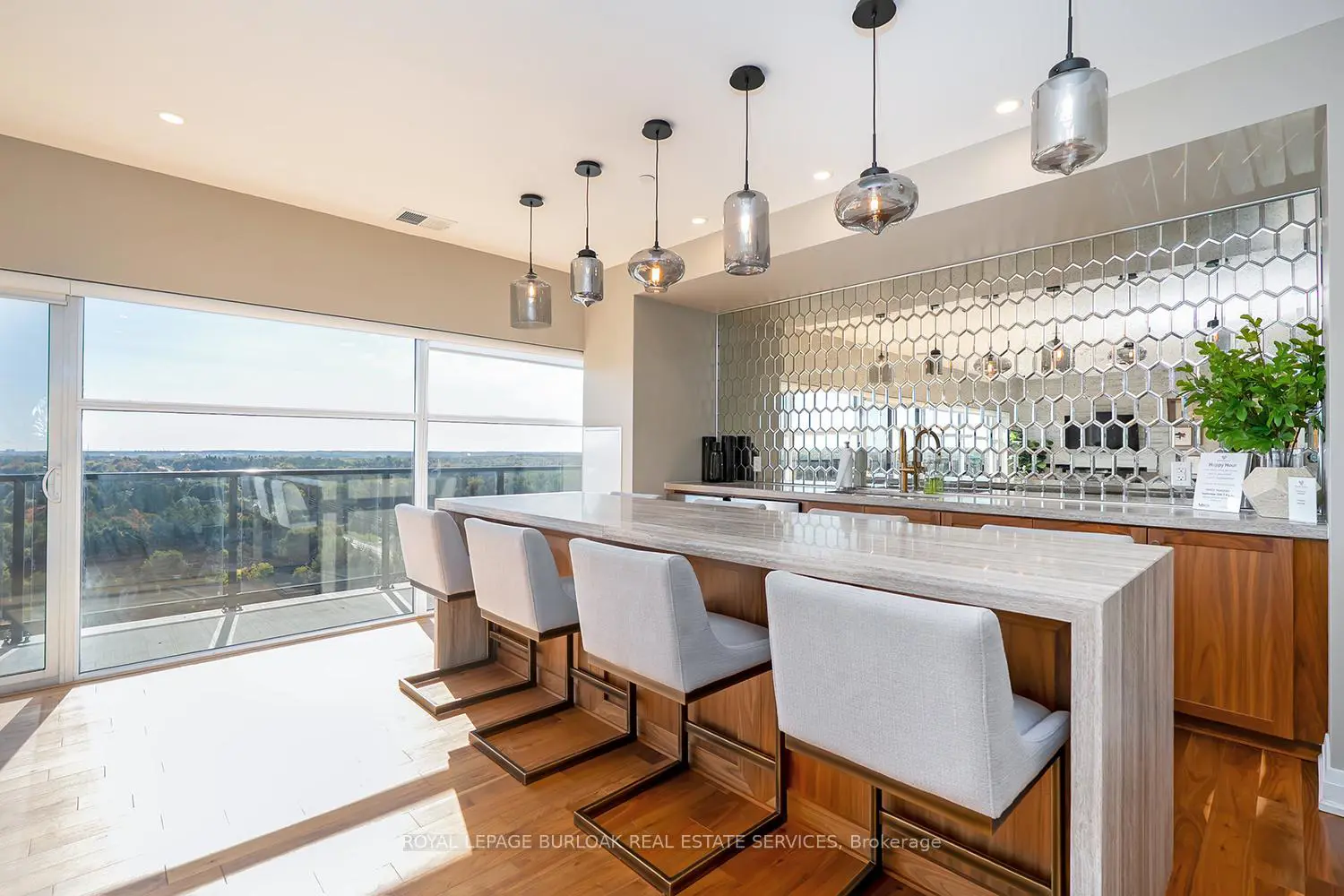 Additional image 13 of 1878 Gordon Street 202