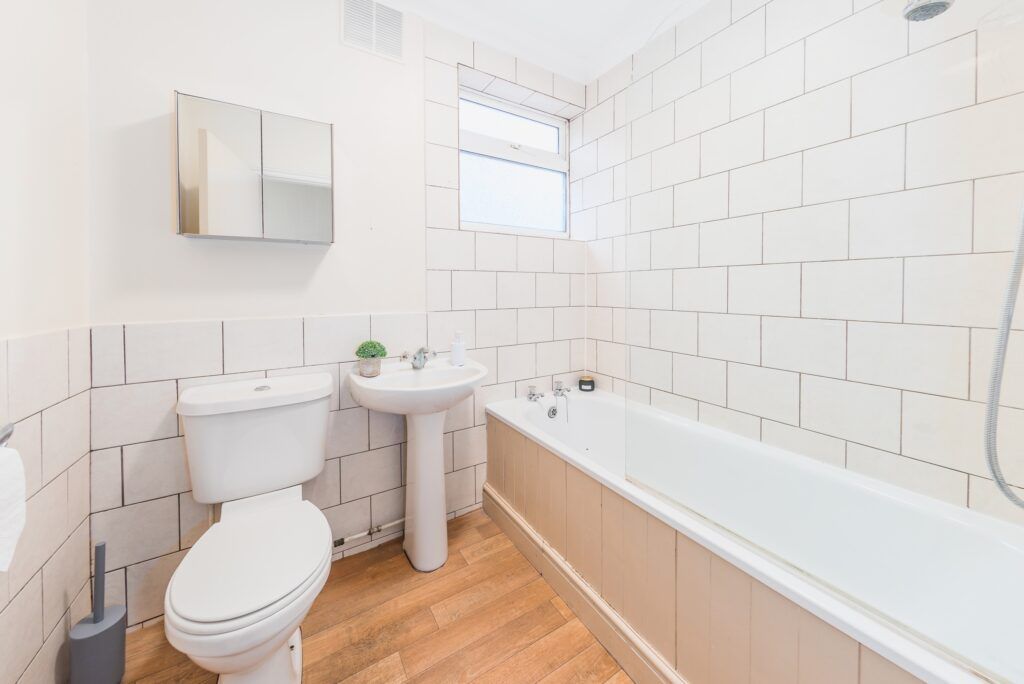 Additional image 7 of 6 bed terraced house to rentFosse Road South, Leicester LE3