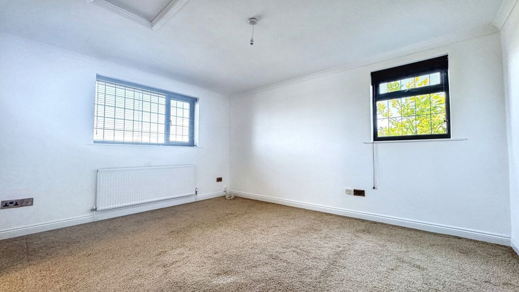 Additional image 11 of 4 bed property to rentRuskin Avenue, Rogerstone, Newport NP10