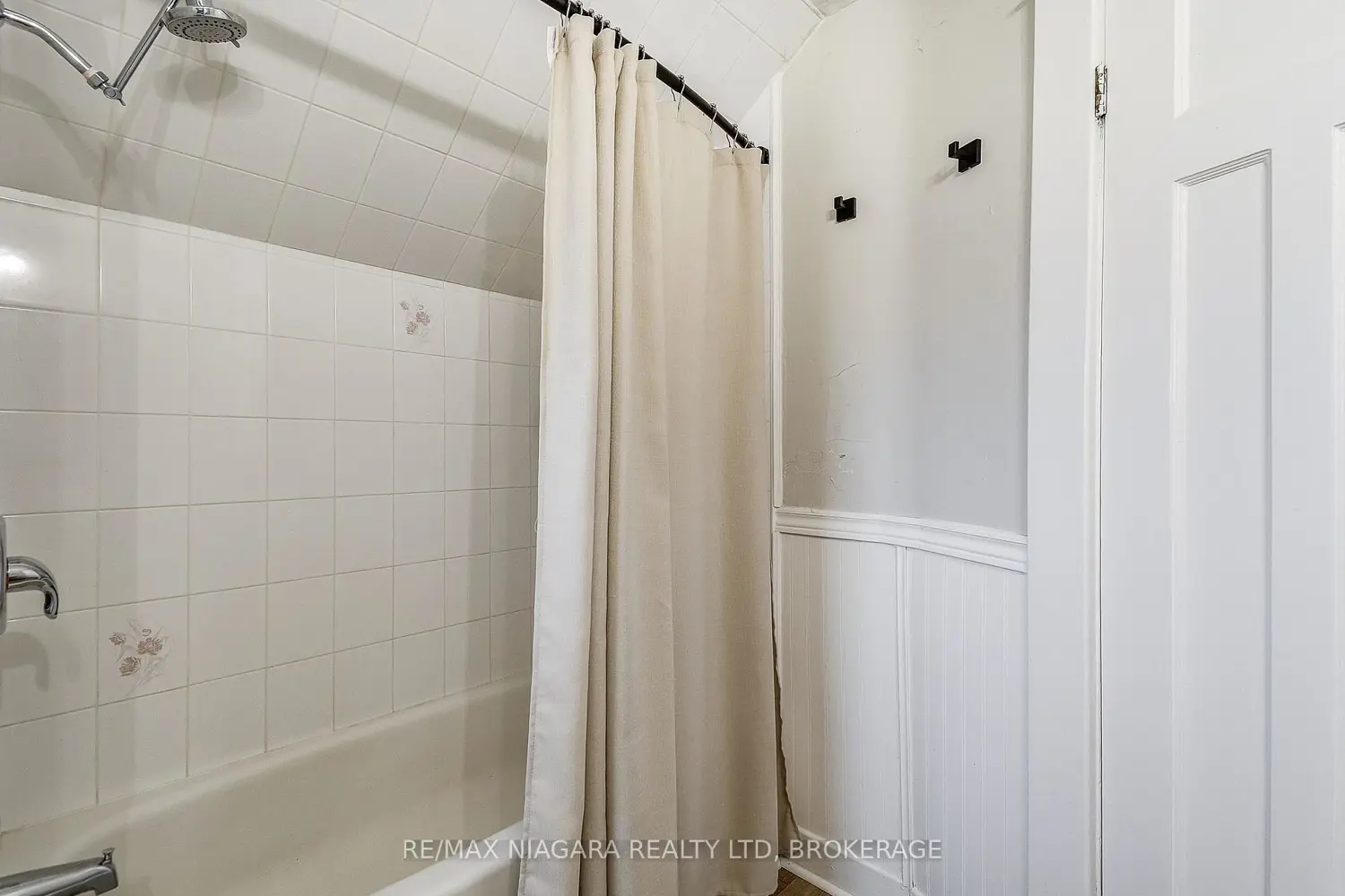 Additional image 17 of 48 Wilton Avenue