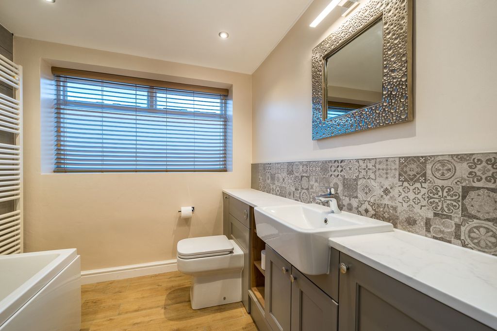 Additional image 9 of 4 bed terraced house to rentDuchy Avenue, Harrogate HG2