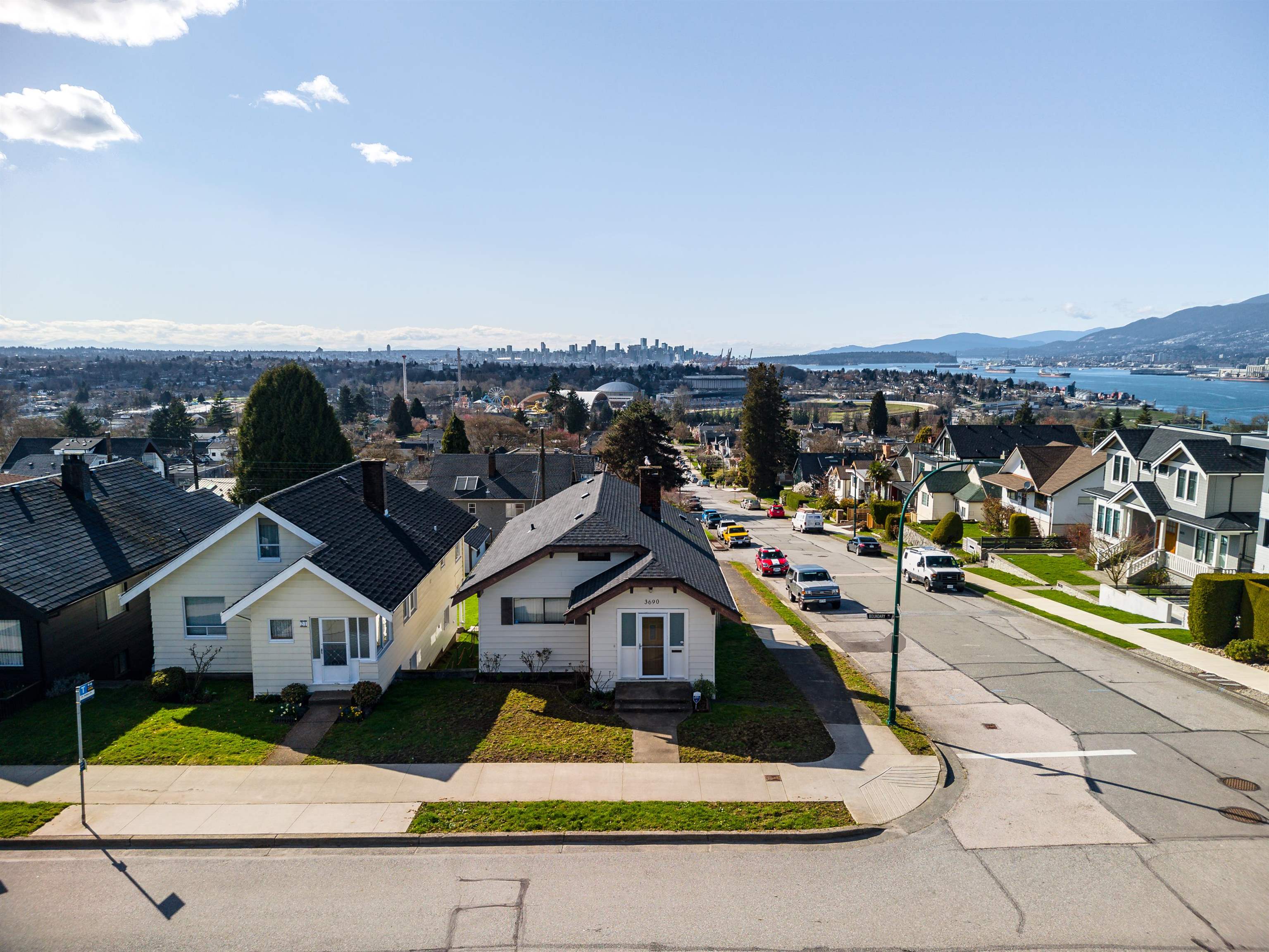 Additional image 3 of 3690 Dundas Street, Vancouver, BC, V5K 1S4