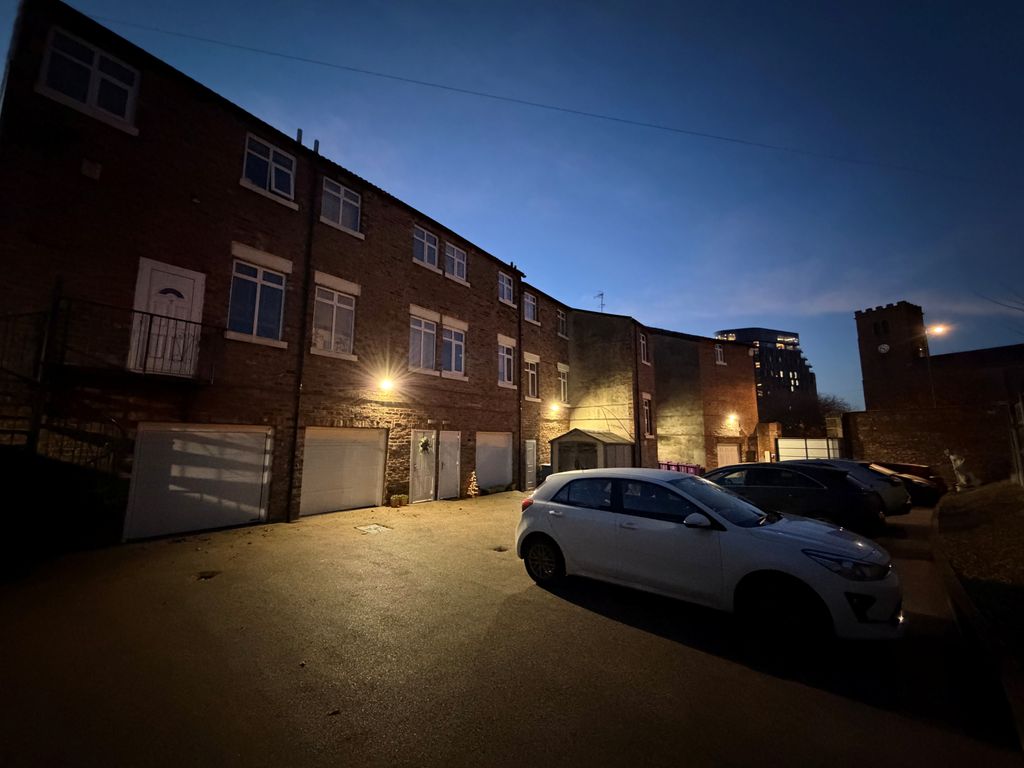 Additional image 11 of 3 bed flat to rentWarwick House, Liverpool L8