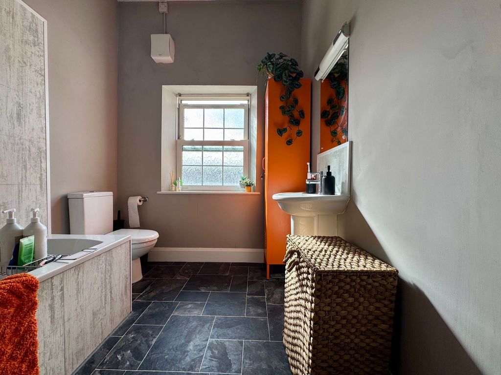 Additional image 6 of 3 bed flat to rent19 St Marks Road, St Helier JE2