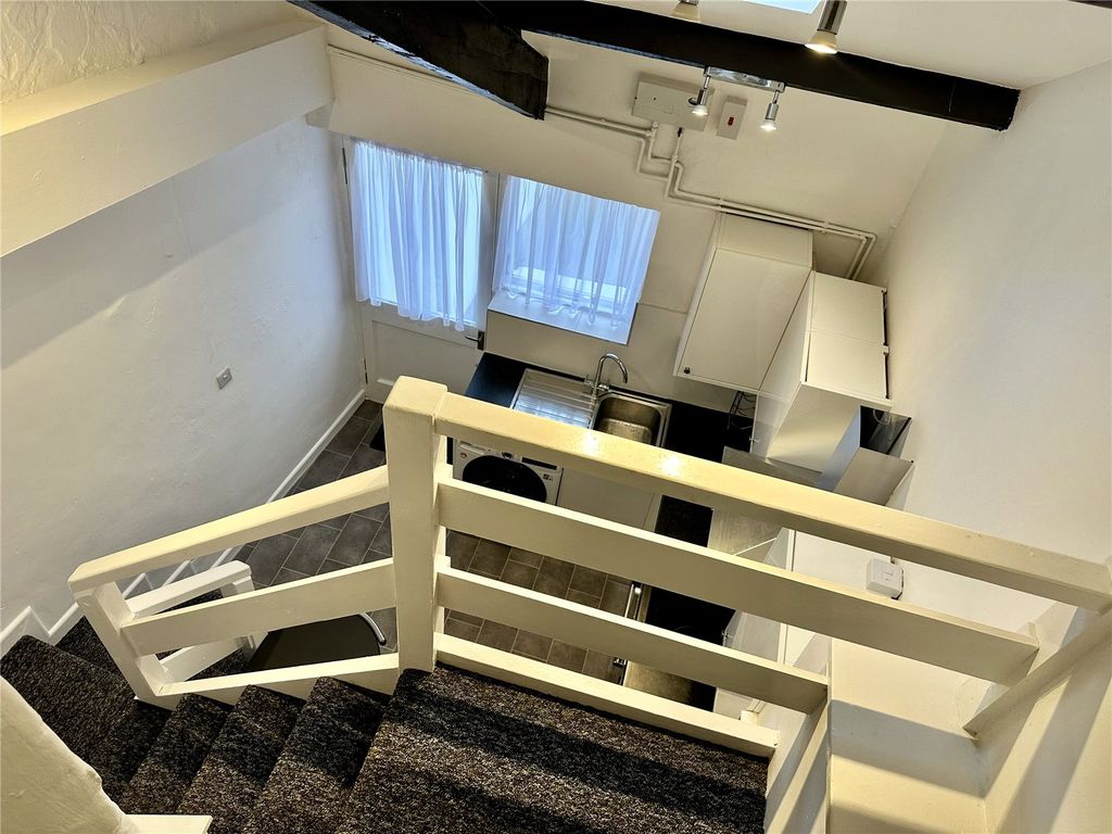 Additional image 6 of 1 bed flat to rentDark Street, Haverfordwest, Pembrokeshire SA61