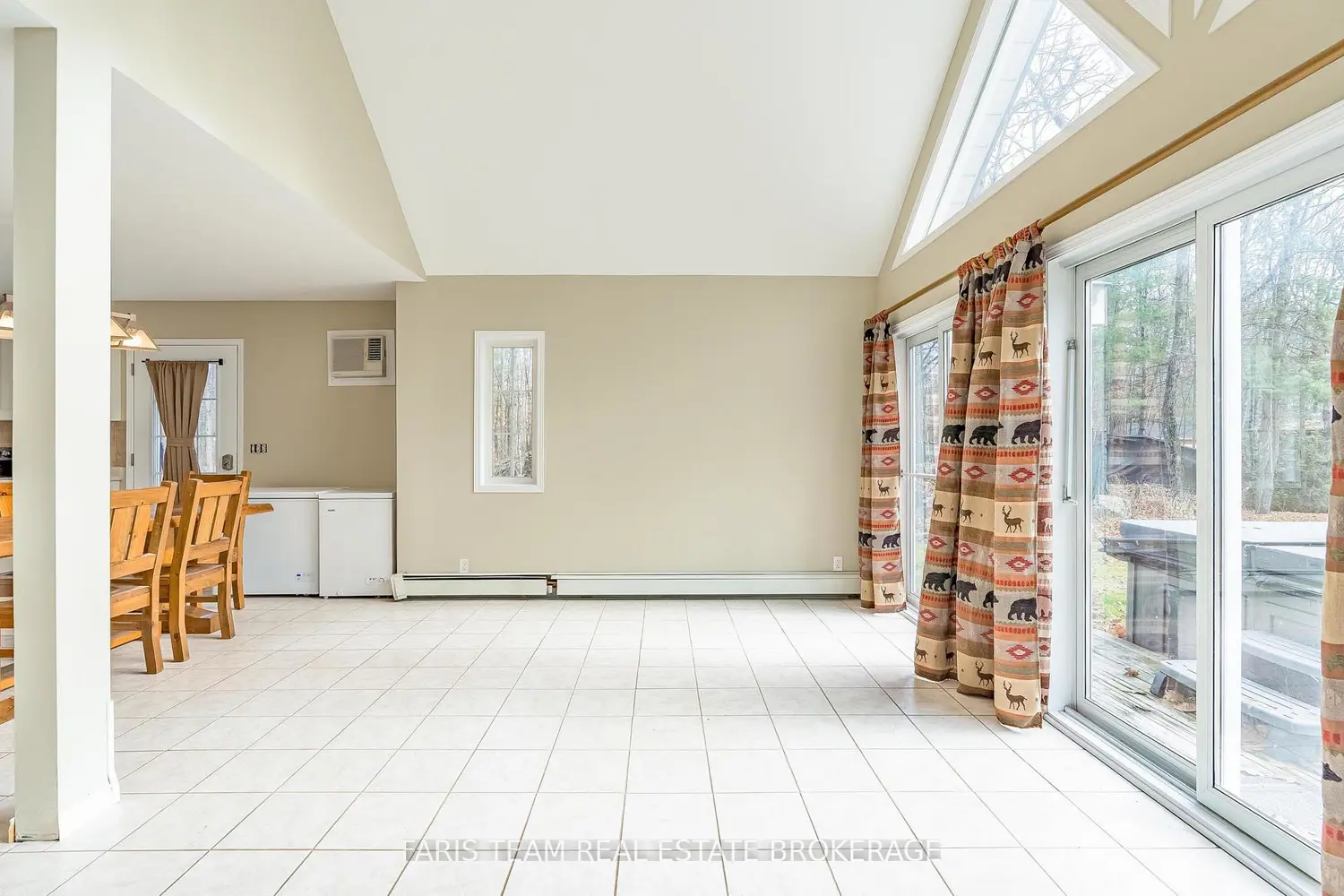 Additional image 9 of 7516 Island Crescent