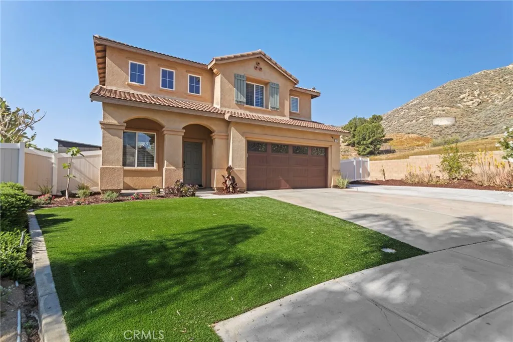 294 Kieswetter St, Colton, CA 92324