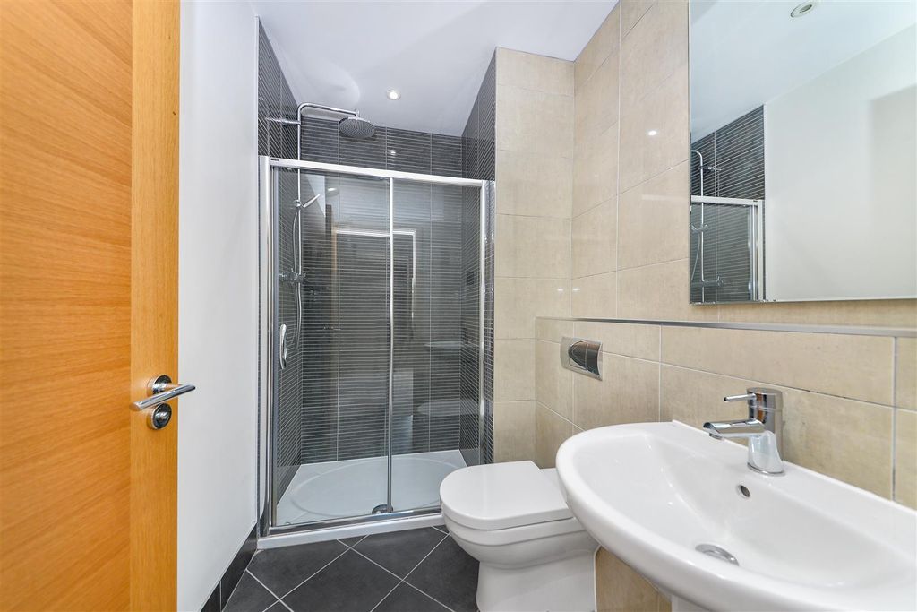 Additional image 23 of 5 bed detached house to rentBarker Road, Sutton Coldfield B74