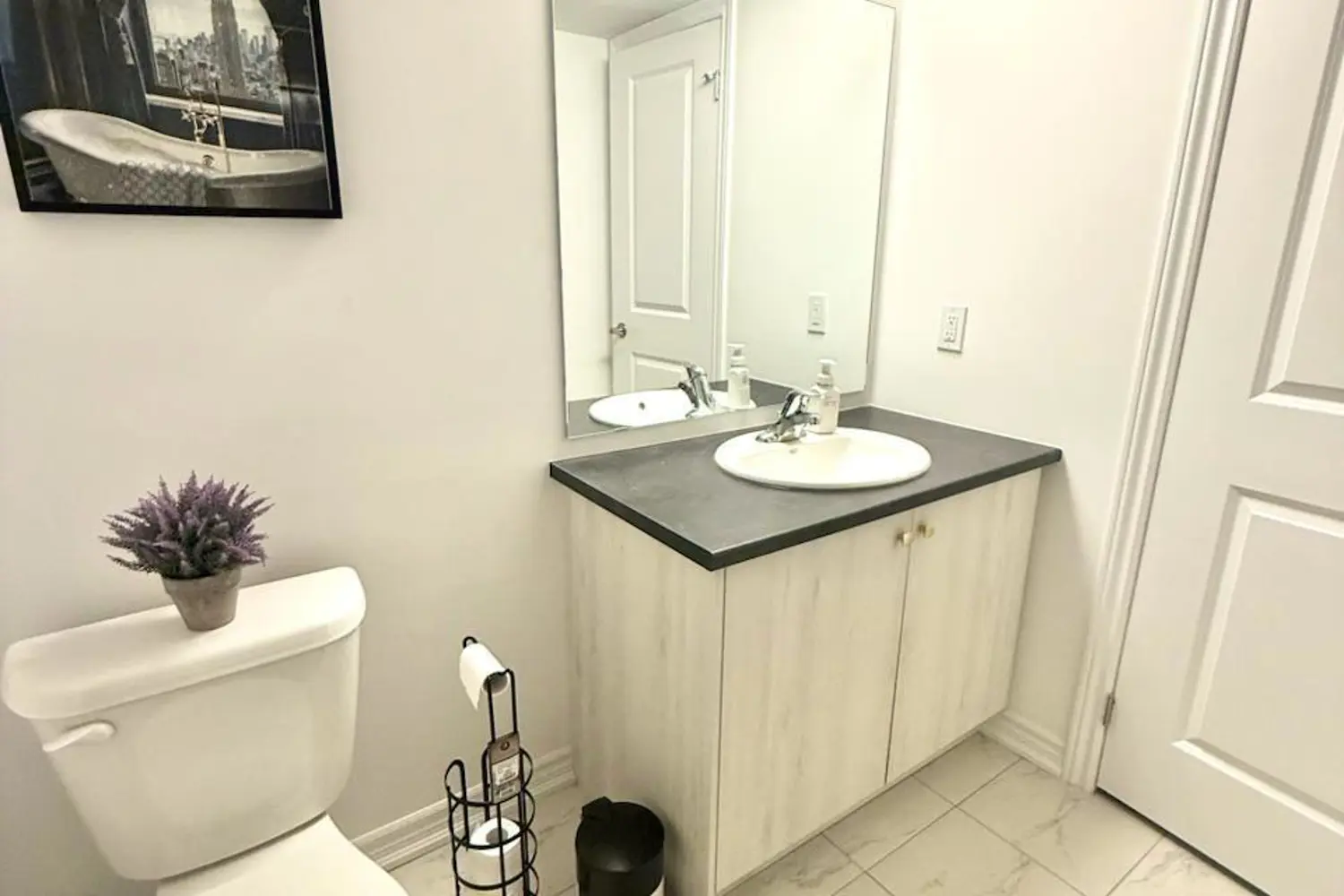 Additional image 17 of 31 Pumpkin Corner Crescent 2