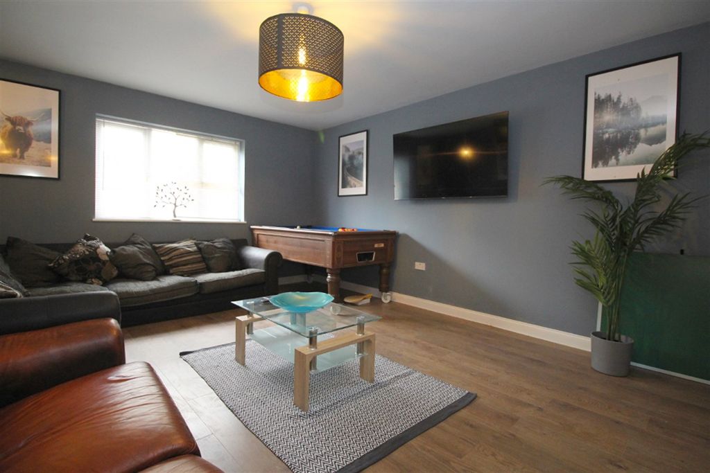 Additional image 3 of 9 bed town house to rentCarington Street, Loughborough LE11