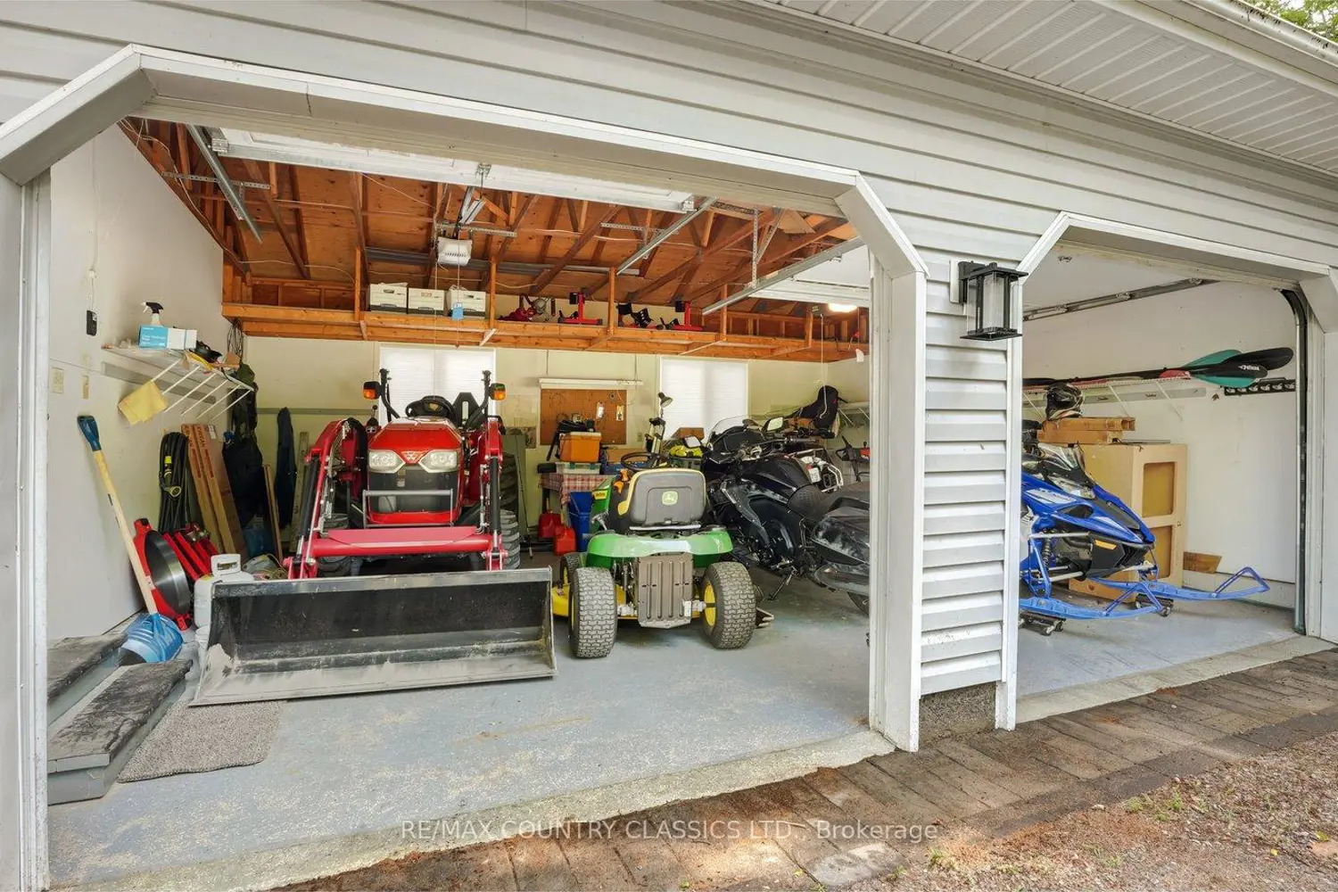 Additional image 12 of 112 Bay Shore Drive