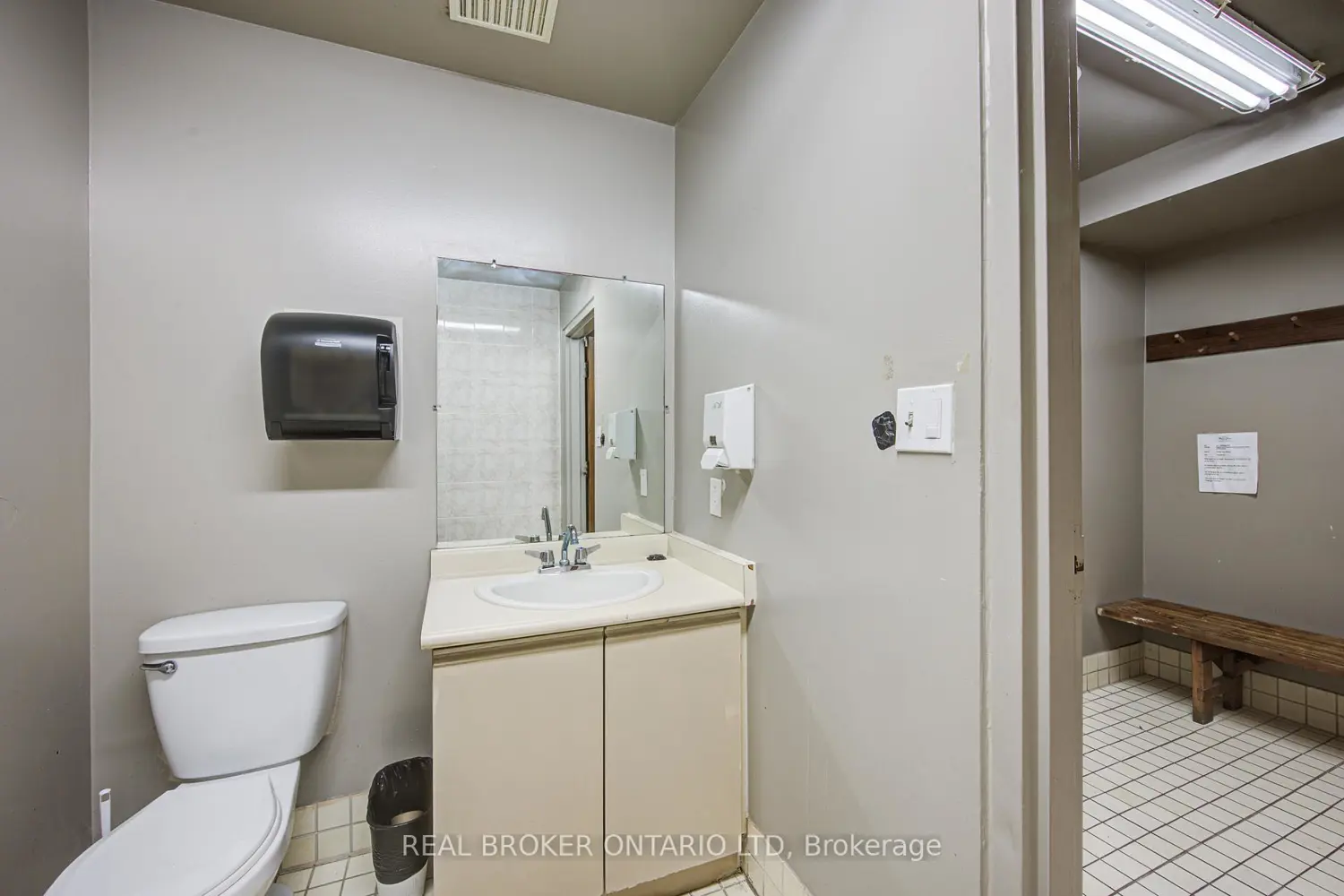 Additional image 10 of 45 Pond Mills Road 803