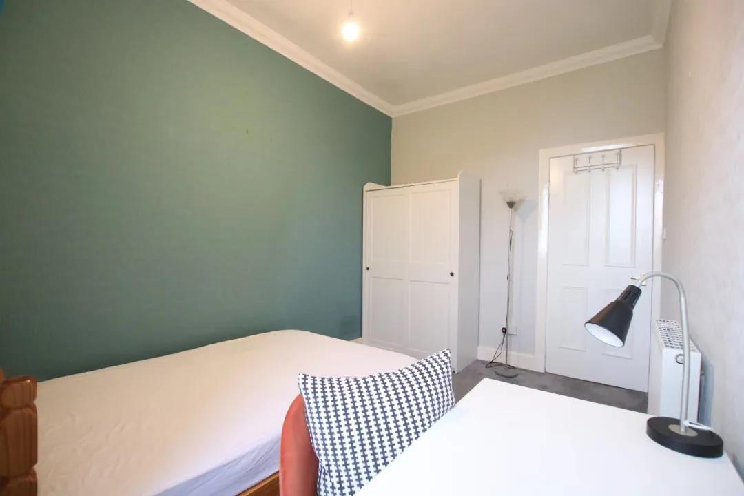 Additional image 2 of Room in a Shared Flat, Stewartville Street, G11, N1 7GU