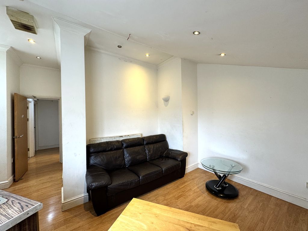 Additional image 2 of 2 bed shared accommodation to rentSkinner Street, Newport NP20