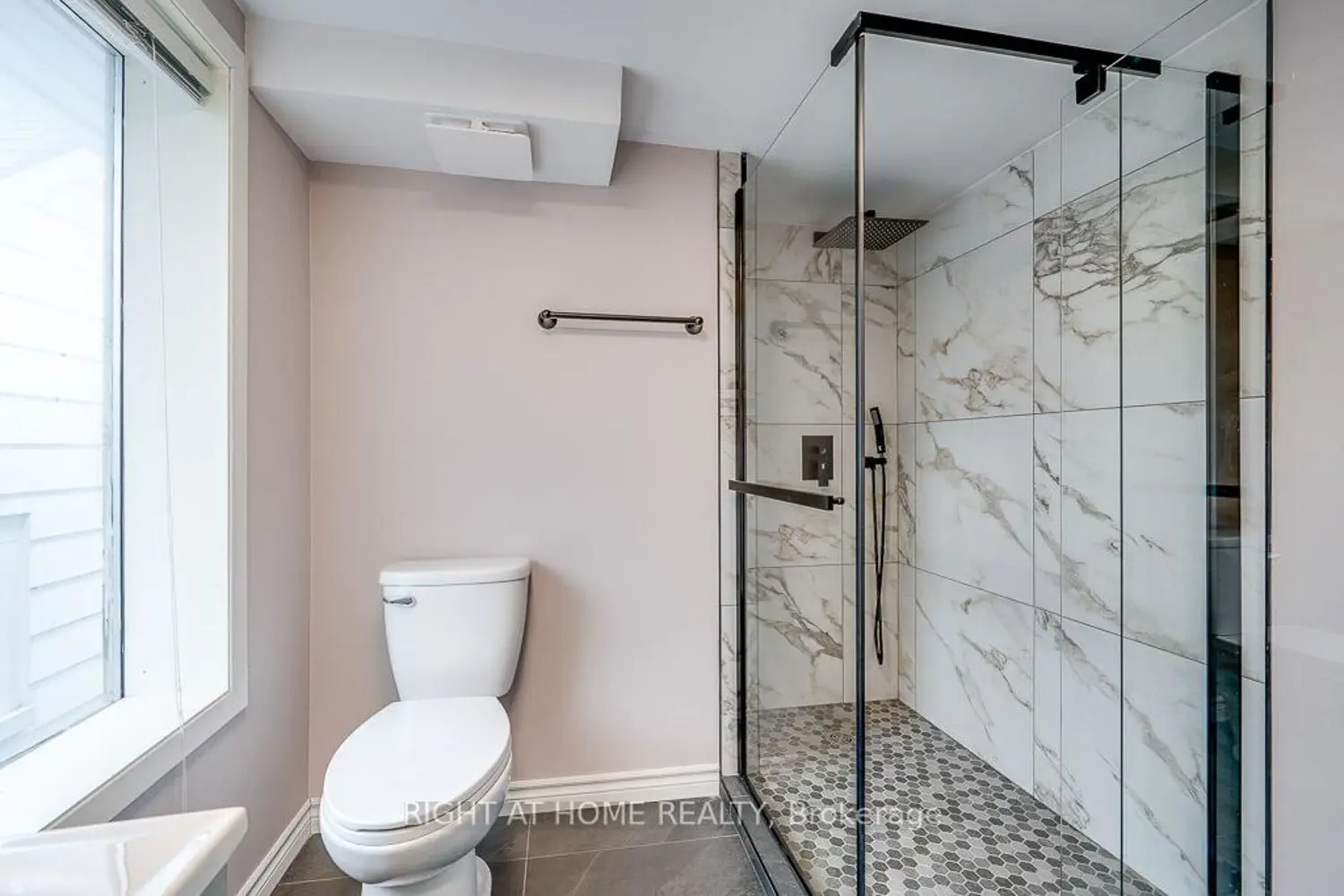 Additional image 14 of 97 Madawaska Street