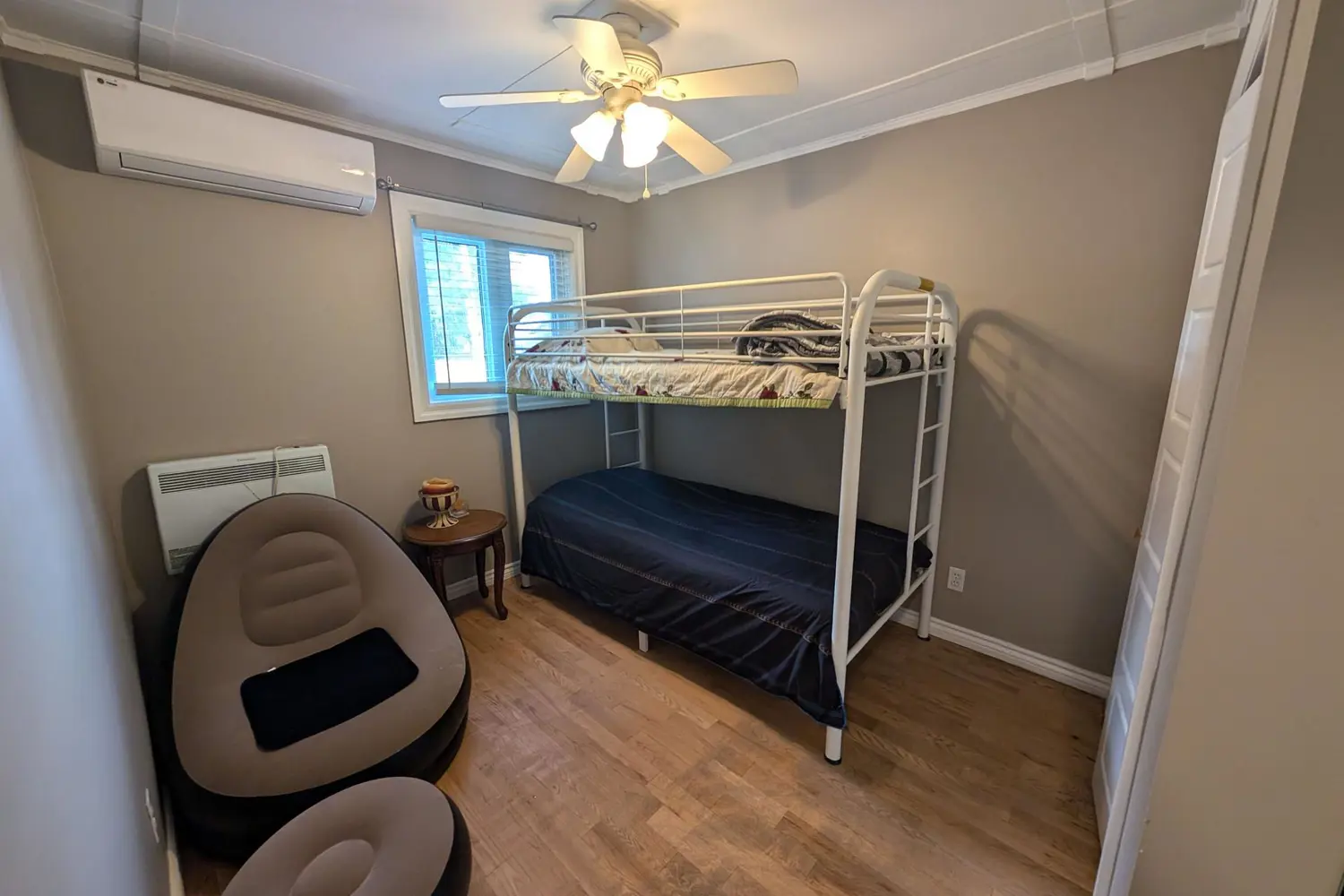 Additional image 7 of 674 Chestnut Street