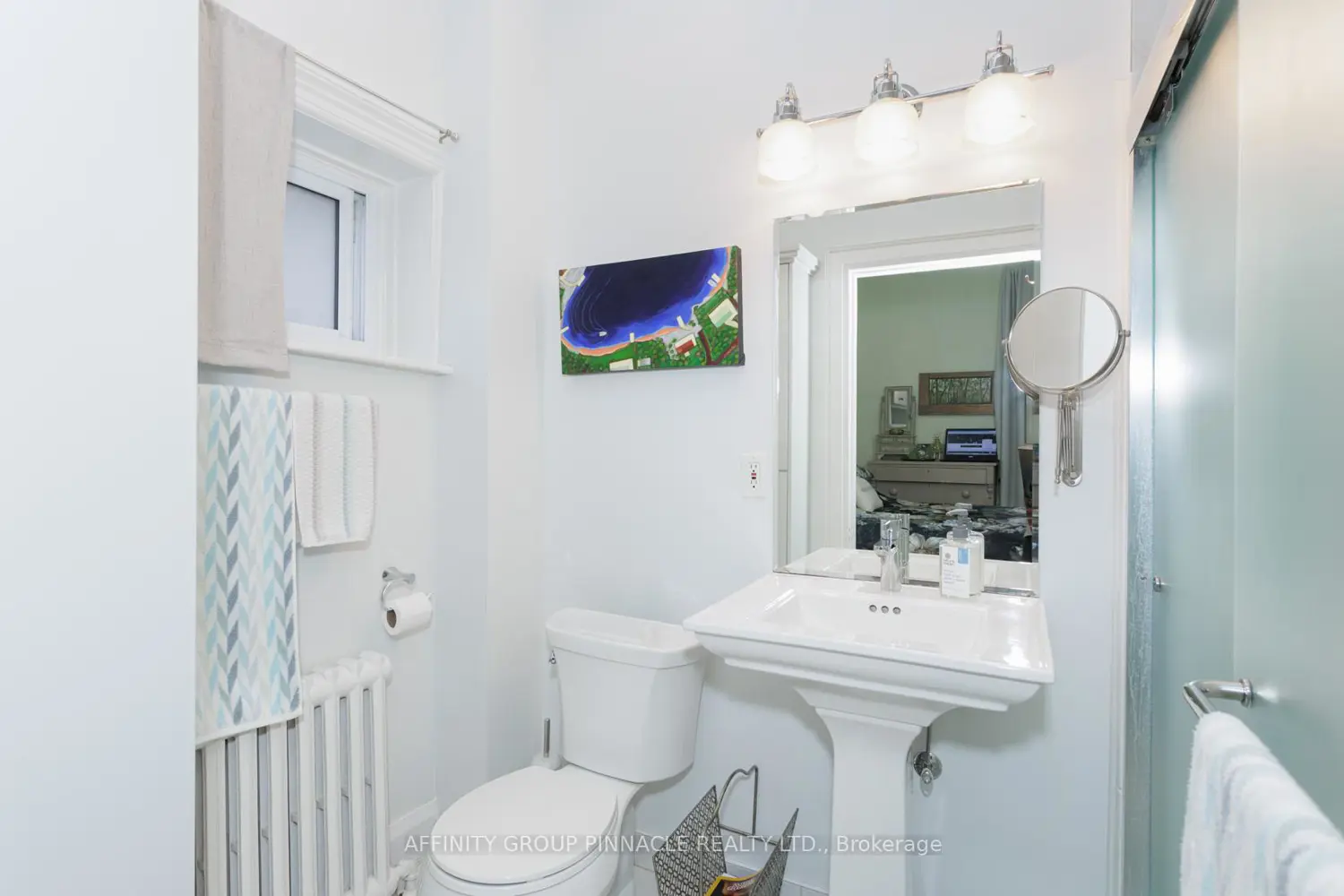 Additional image 8 of 12 Russell Street