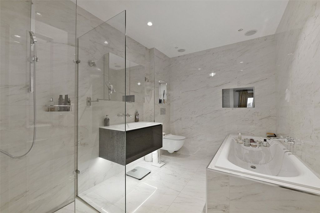 Additional image 14 of 5 bed detached house to rentNew Road, Shiplake, Henley-On-Thames, Oxfordshire RG9