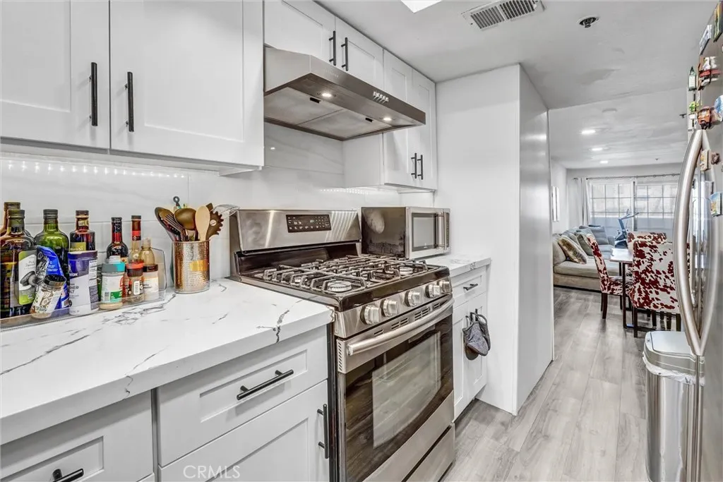 Additional image 12 of 6545 Reseda Boulevard Unit 6, Reseda, CA 91335