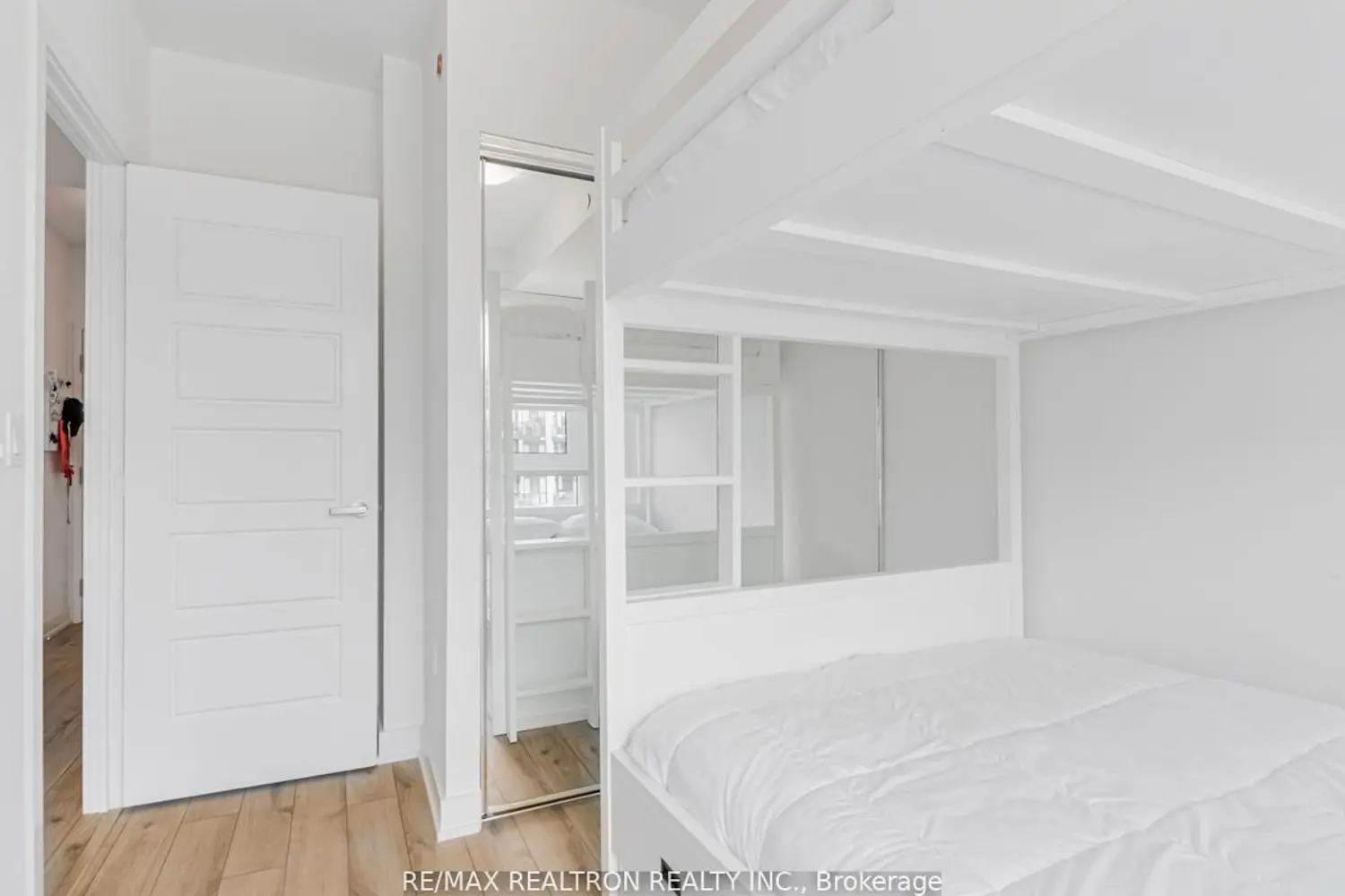 Additional image 14 of 375 Sea Ray Avenue 329