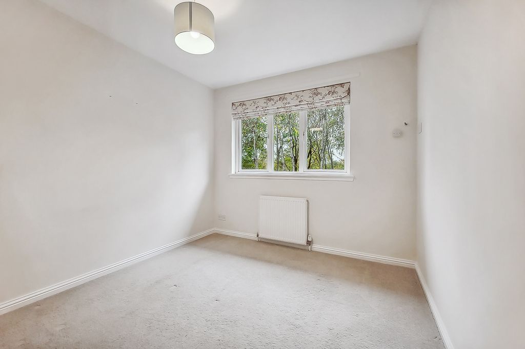 Additional image 9 of 3 bed semi-detached house to rentBrent Road, Glasgow, Glasgow G46