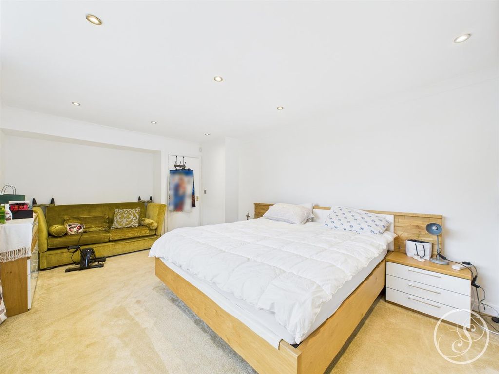 Additional image 20 of 4 bed detached house to rentLing Lane, Scarcroft, Leeds LS14