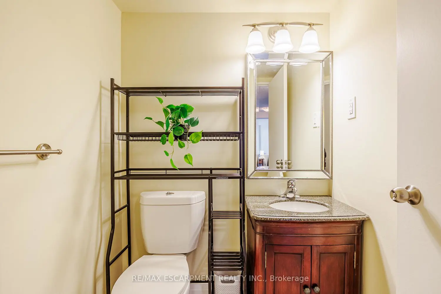 Additional image 8 of 150 Charlton Avenue 2604