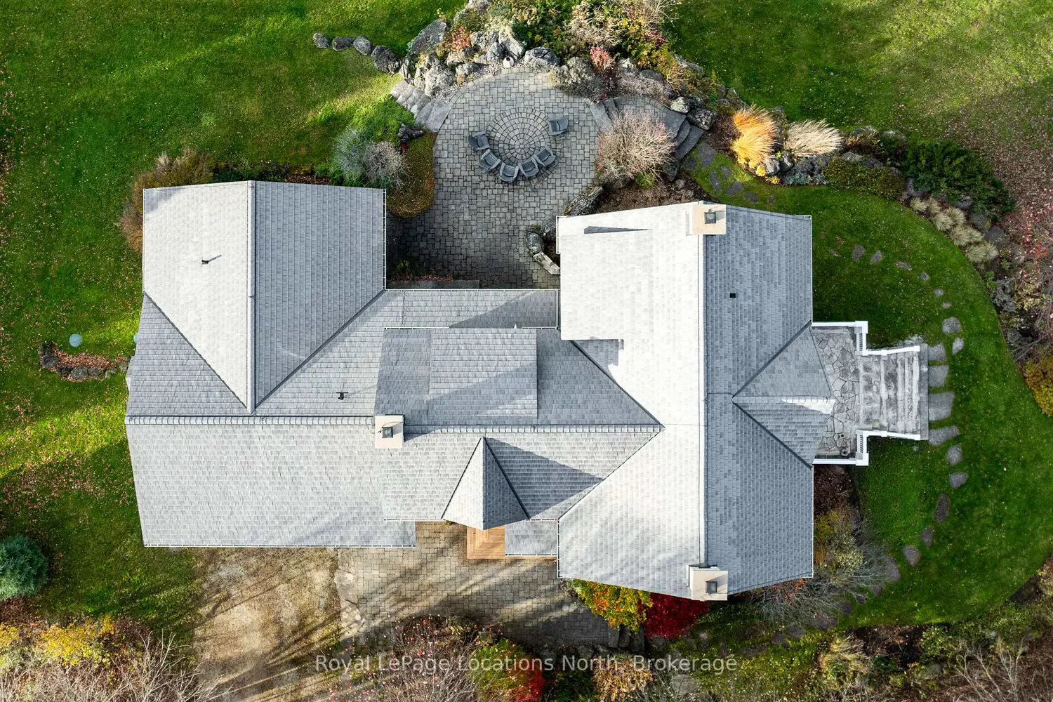 Additional image 17 of 556036 6Th Line