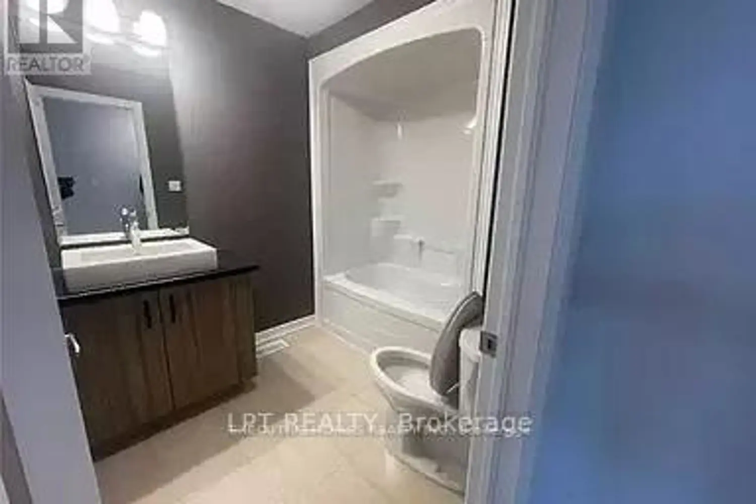 Additional image 16 of 24 Bradley Avenue