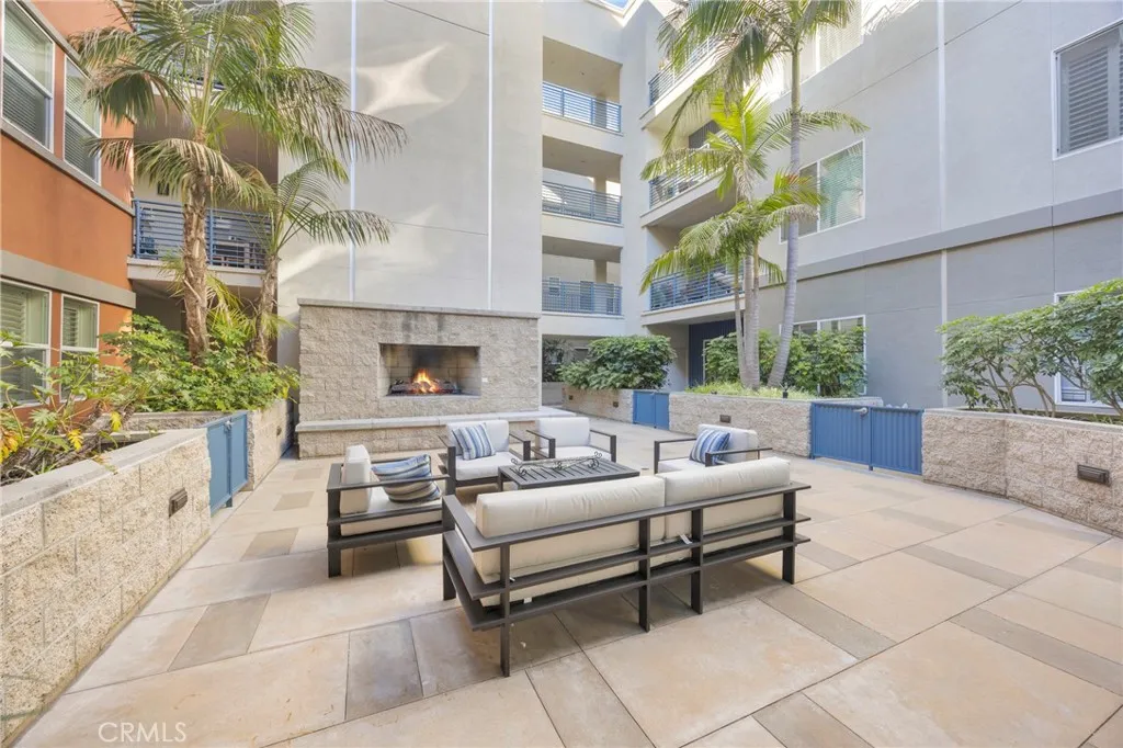 Additional image 92 of 300 E 4th St Unit 115, Long Beach, CA 90802