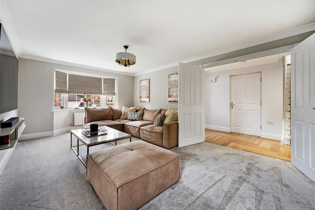 Additional image 2 of 6 bed detached house to rentAspen Drive, Scarcroft, Leeds LS14