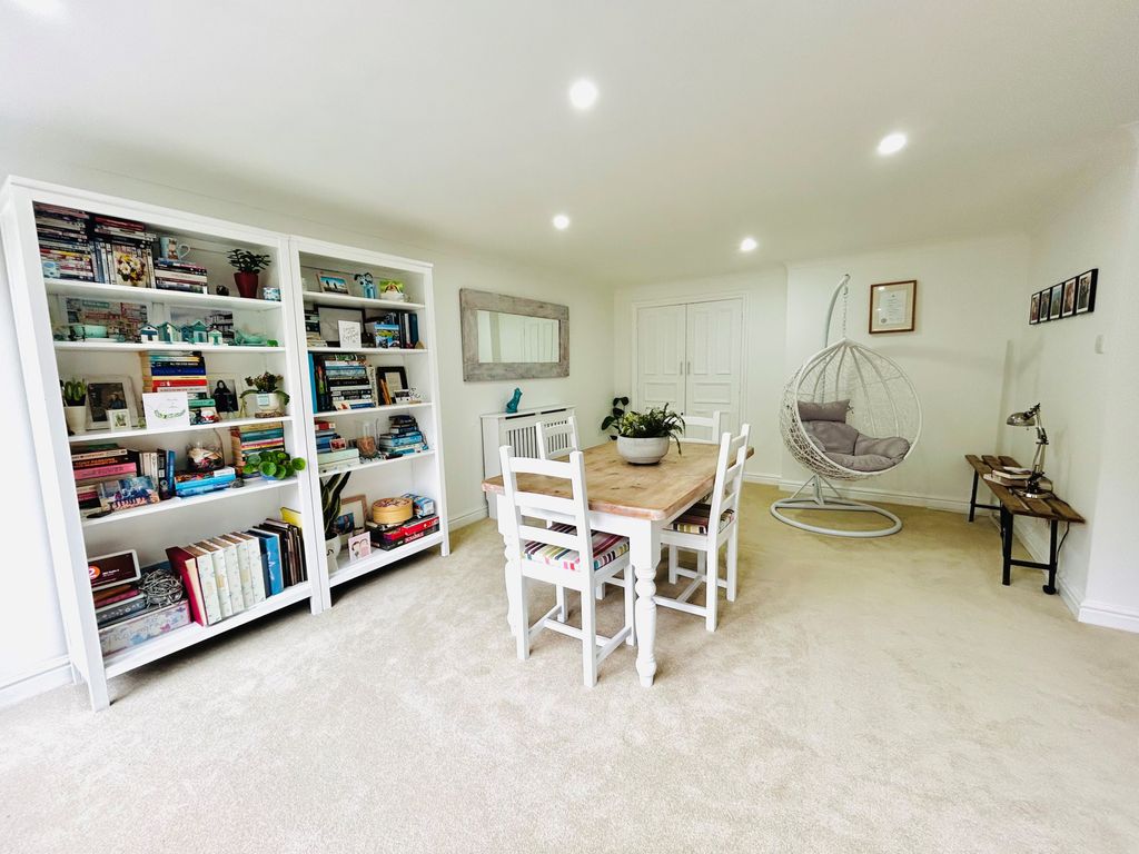 Additional image 3 of 2 bed flat to rentFedden Village, Bristol BS20