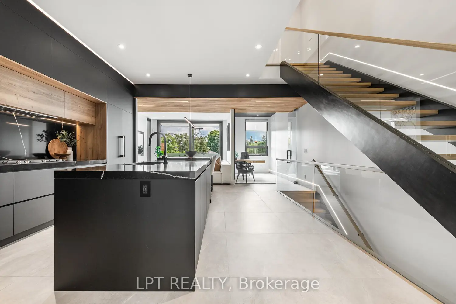 Additional image 2 of 322 Perrier Avenue