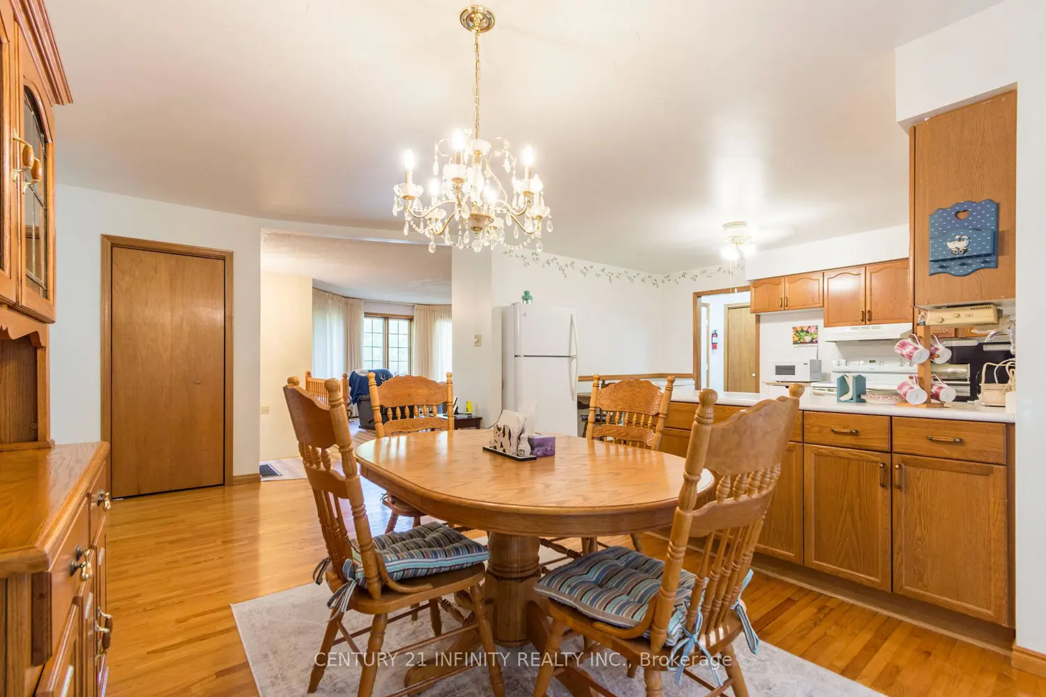 Additional image 9 of 37 Riverside Drive