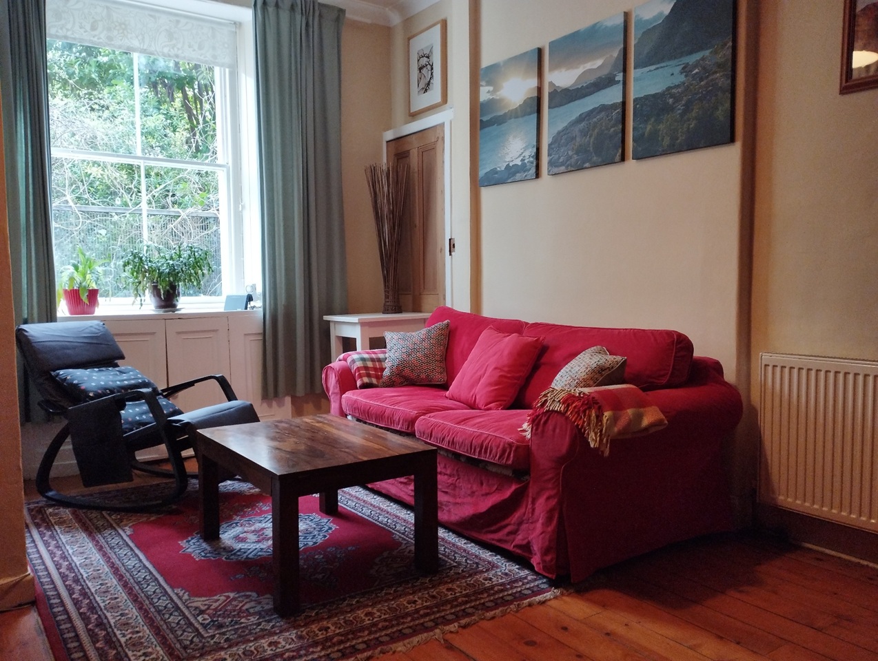 1 Bed Flat, Broughton Road, EH7, N1 7GU