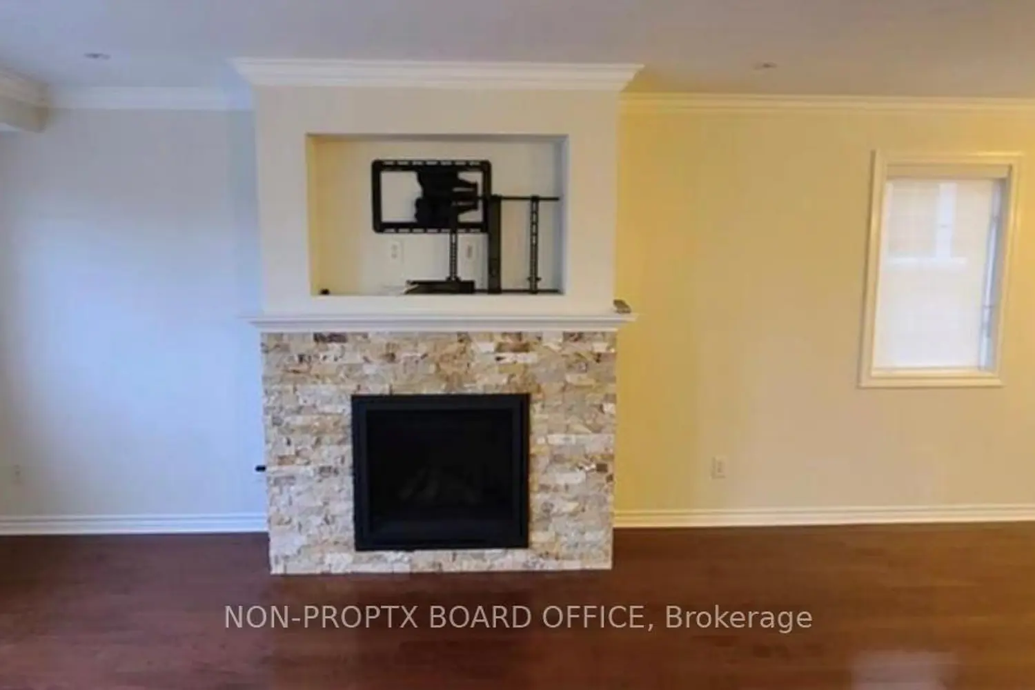 Additional image 18 of 520 Silken Laumann Drive