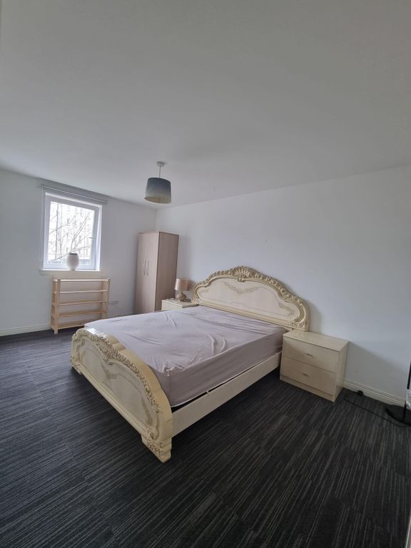 Additional image 10 of 2 bed flat to rentRedshank Avenue, Renfrew PA4