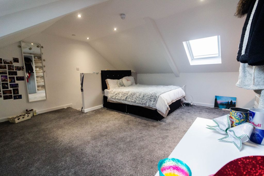 Additional image 3 of 10 bed terraced house to rentBrynmill Crescent, Swansea SA2