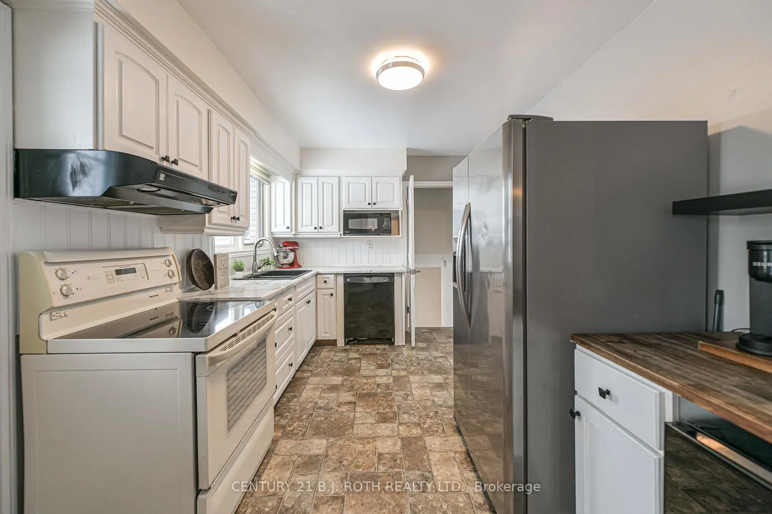 Additional image 3 of 201 Point Street