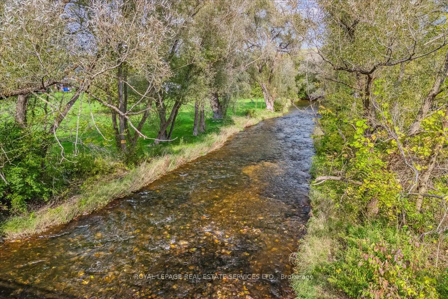 Additional image 2 of 9 Walkers Line