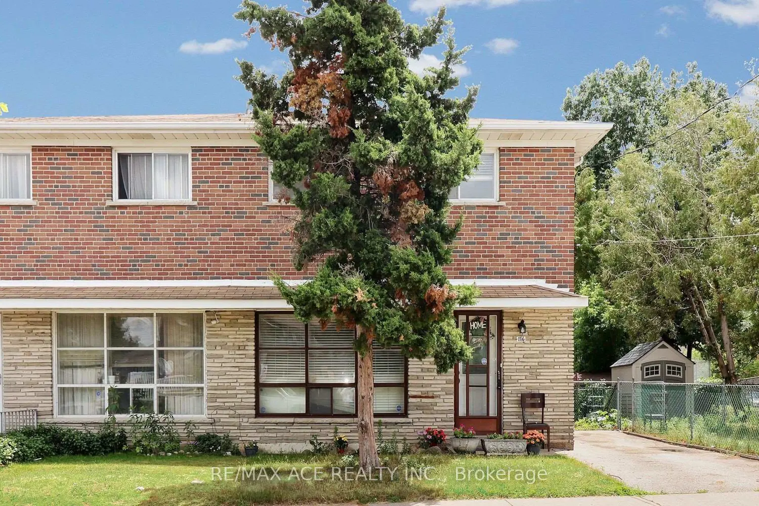 116 Elnathan Crescent