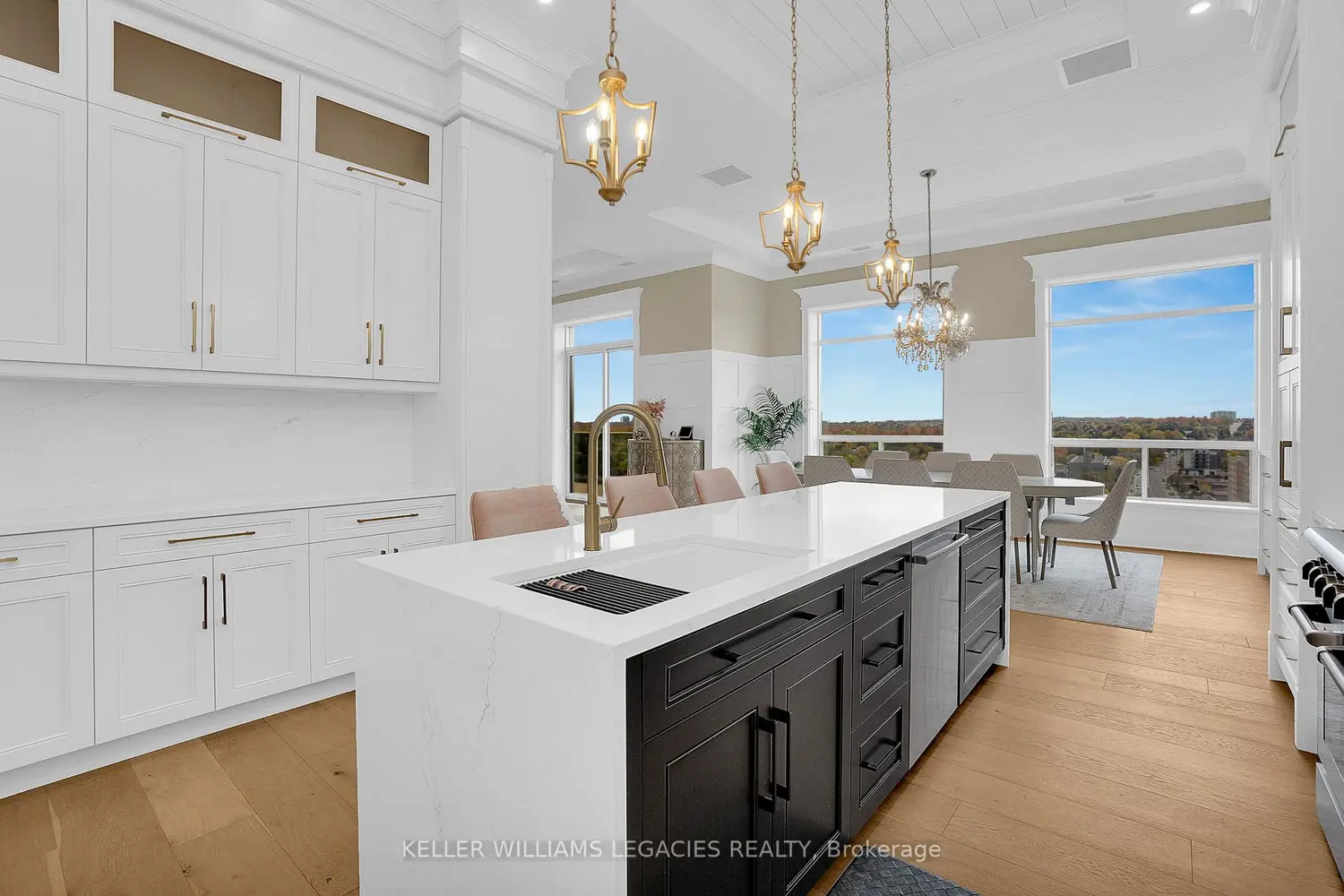 Additional image 10 of 223 Erb Street 1202