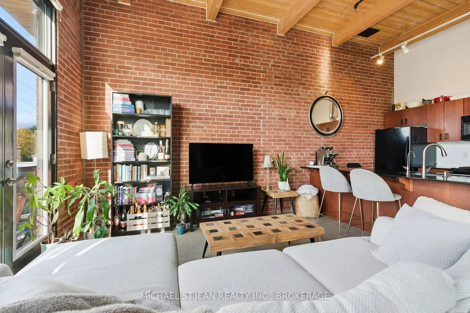 Additional image 5 of 85 Spruce Street 203