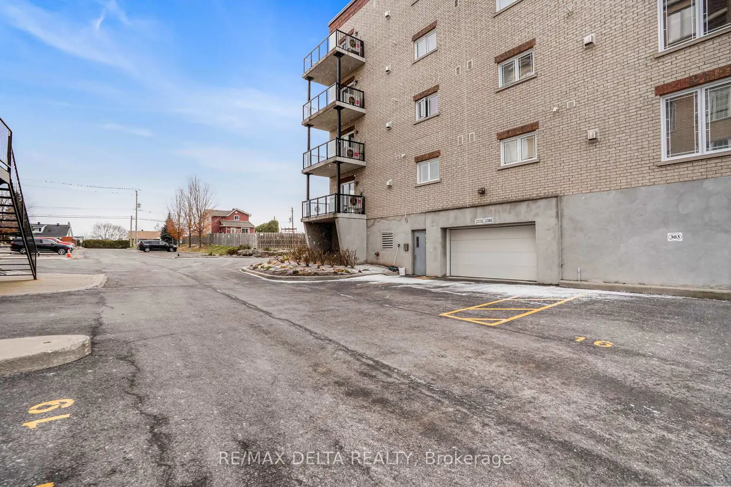 Additional image 18 of 2376 Albert Street 203