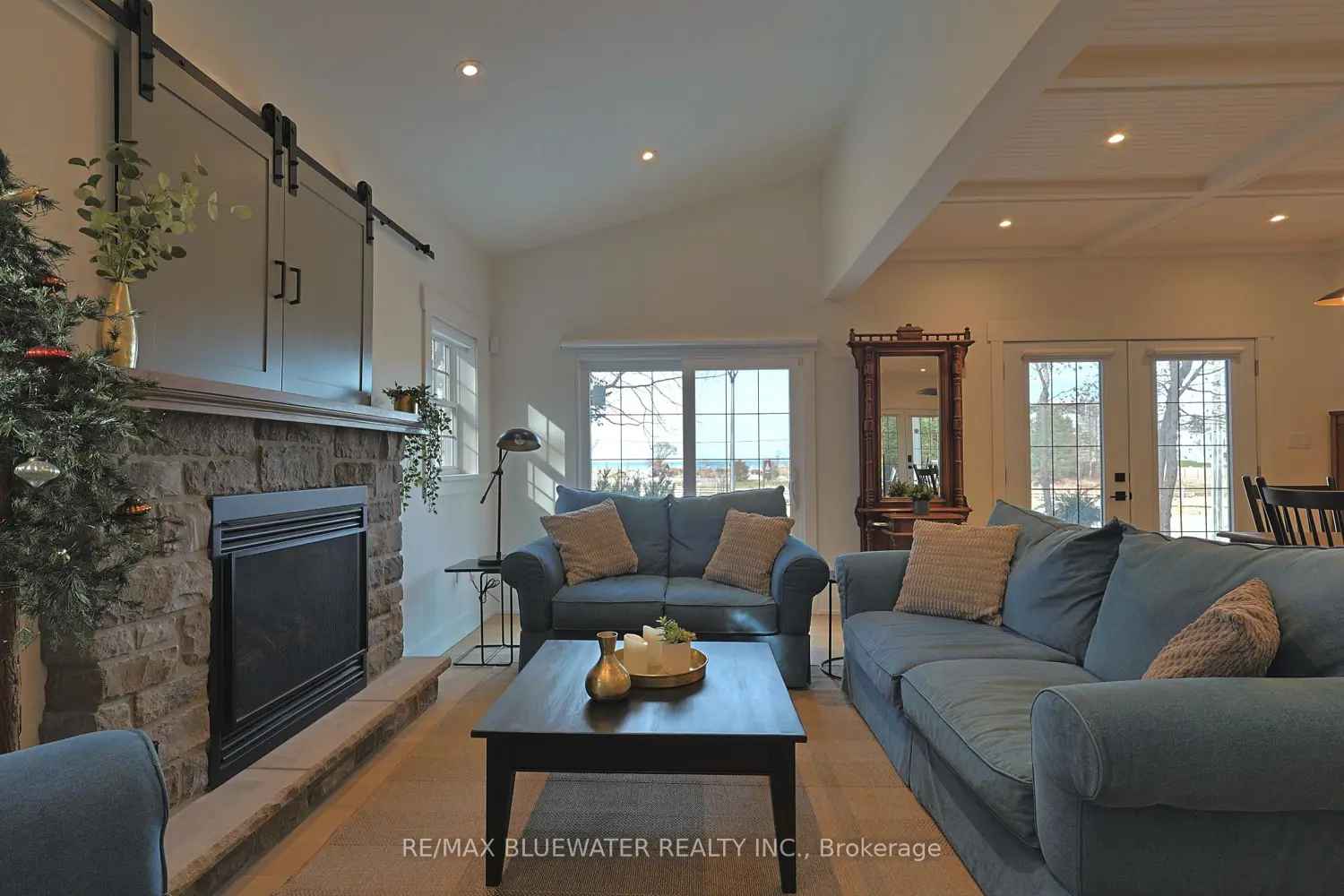 Additional image 10 of 82 River Road