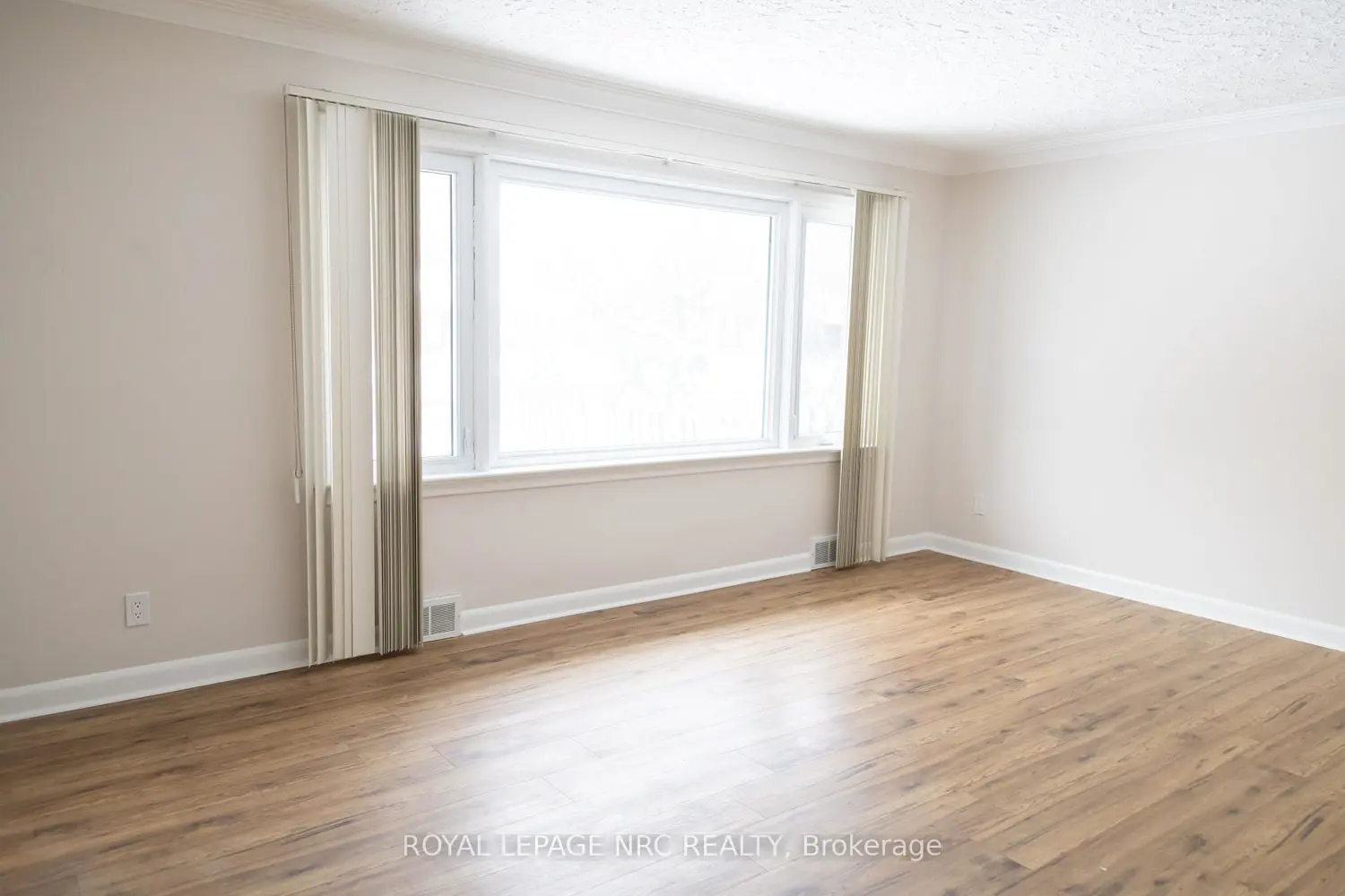 Additional image 6 of 5905 Valley Way