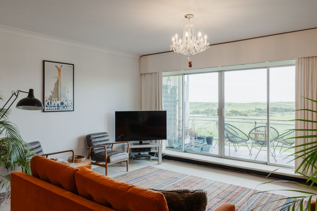 Additional image 13 of 2 bed flat to rentLa Rue A Don, Grouville, Jersey JE3