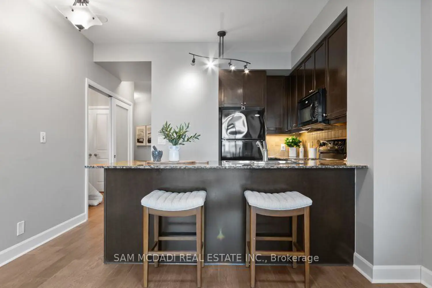 Additional image 8 of 80 Absolute Avenue 1805