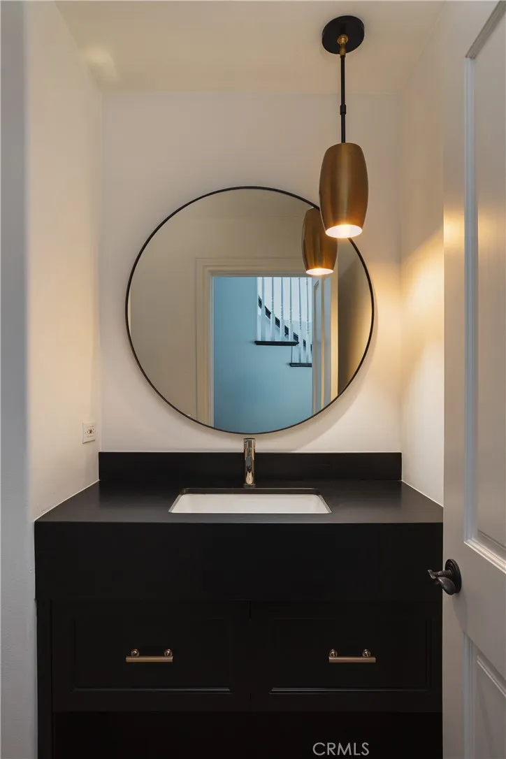 Additional image 87 of 212 Kings Pl, Newport Beach, CA 92663