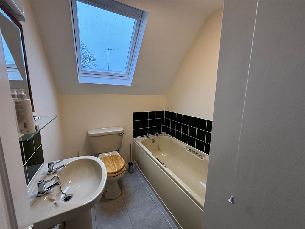 Additional image 11 of 3 bed detached house to rentPlowden Close, Aston Le Walls, Daventry NN11